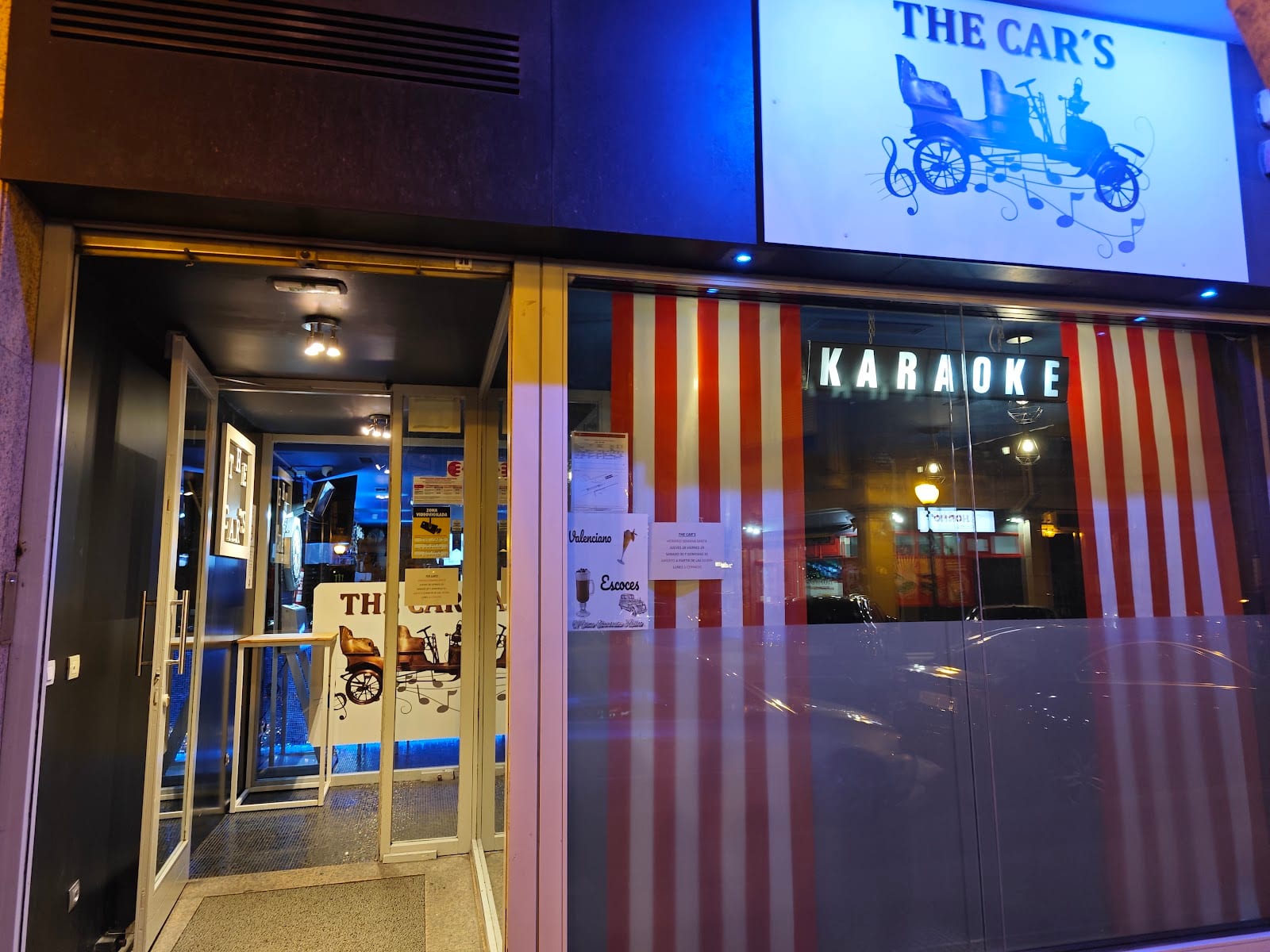 Fachada de Karaoke The Car's en Cosme Echevarrieta 3, Bilbao